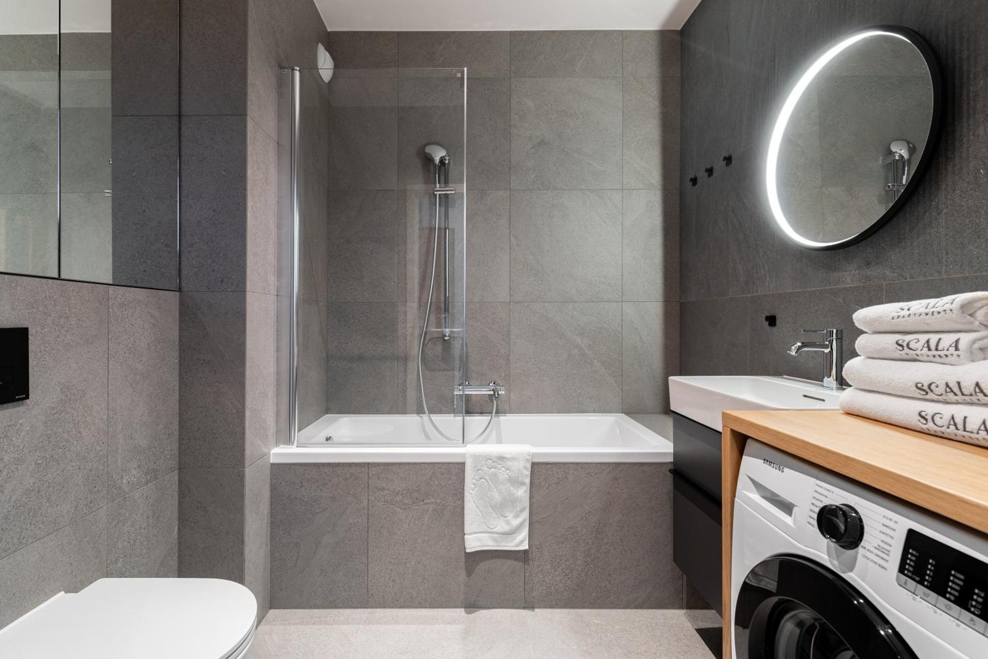 Scala 60C City Center Apartments & Studio By Lion Apartments Гданск Екстериор снимка