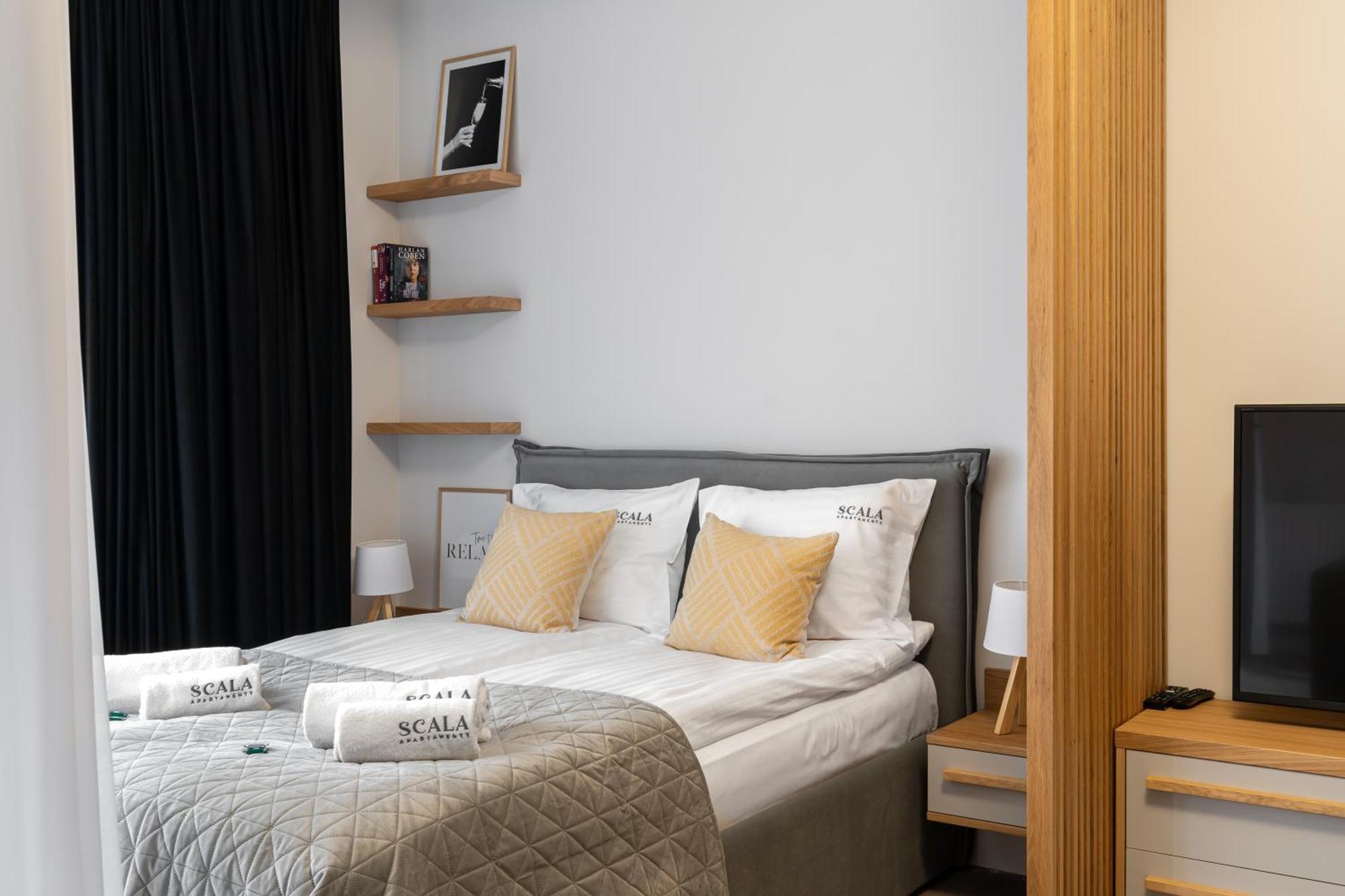 Scala 60C City Center Apartments & Studio By Lion Apartments Гданск Екстериор снимка